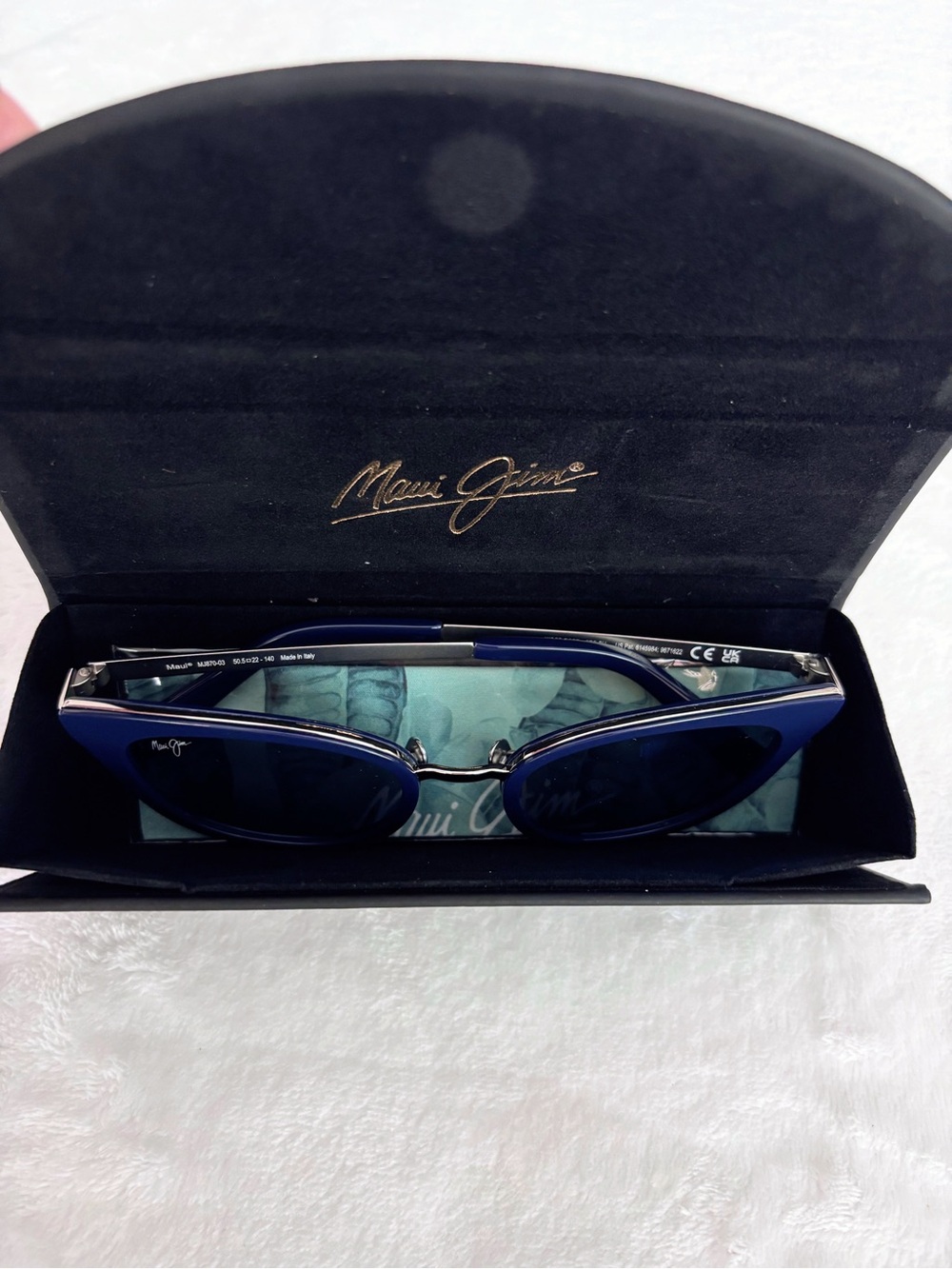 MAUI JIM Wood Rose Butterfly Navy Polarized Sunglasses with Case MJ870-03--NEW - Picture 16 of 16